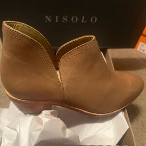 Nisolo Women's Tan Leather Ankle Boots 7.5 BNIB retail $130